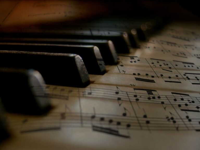 ¿Cómo leer una partitura de piano?