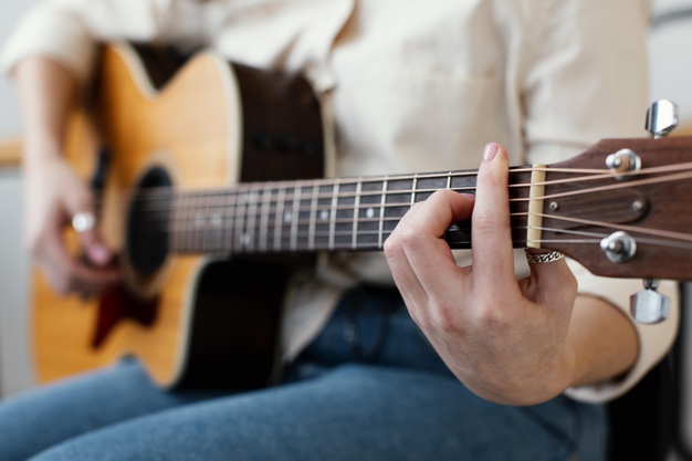 ¿Cuándo cambiar las cuerdas de tu guitarra?