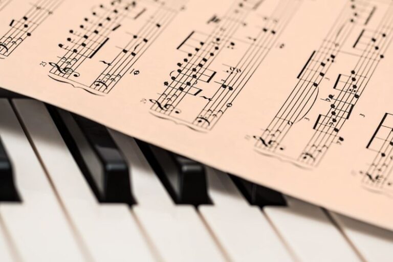 ¿Aprender teoría musical ayudará a tu música?